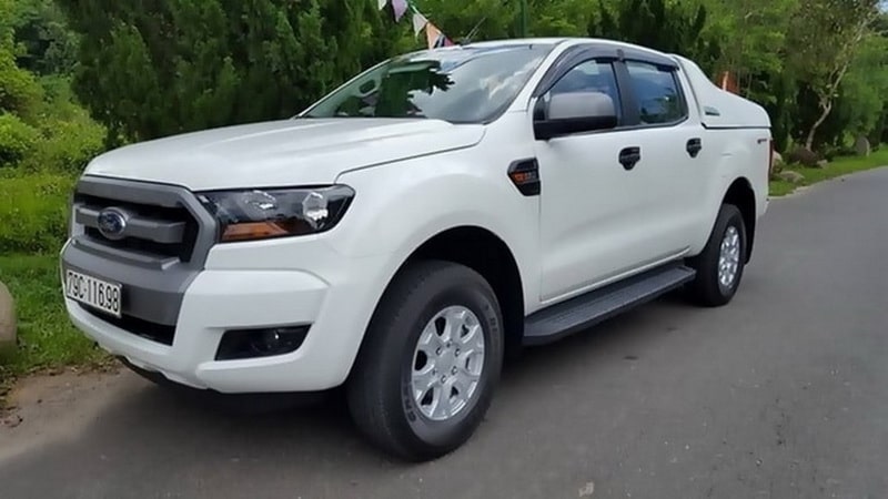 Xe du lich 4 chỗ Ford Ranger Sơn La