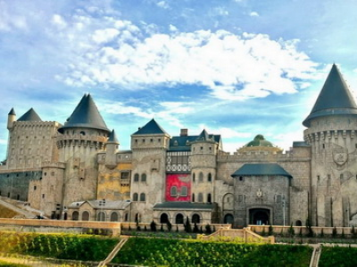 Da Nang tourist car rental