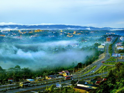 Rent a car to travel in Dak Nong
