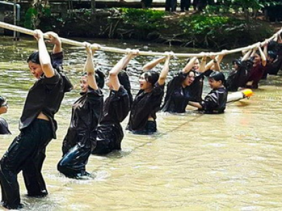 Rent a car to travel to Ben Tre