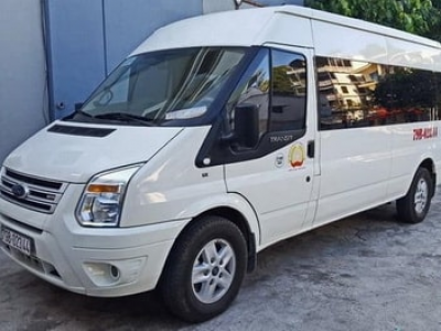 Rental car 9-seat Ford Phu Tho
